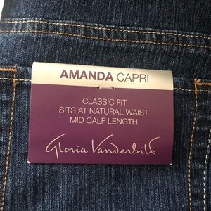 Wide leg classic fit Capri